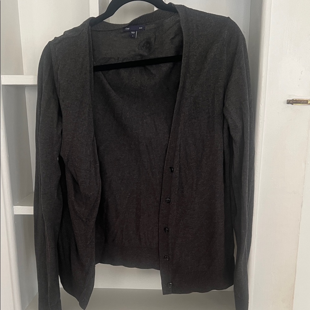 Bundle of 5 cardigans size L, 4 Gap one ANA